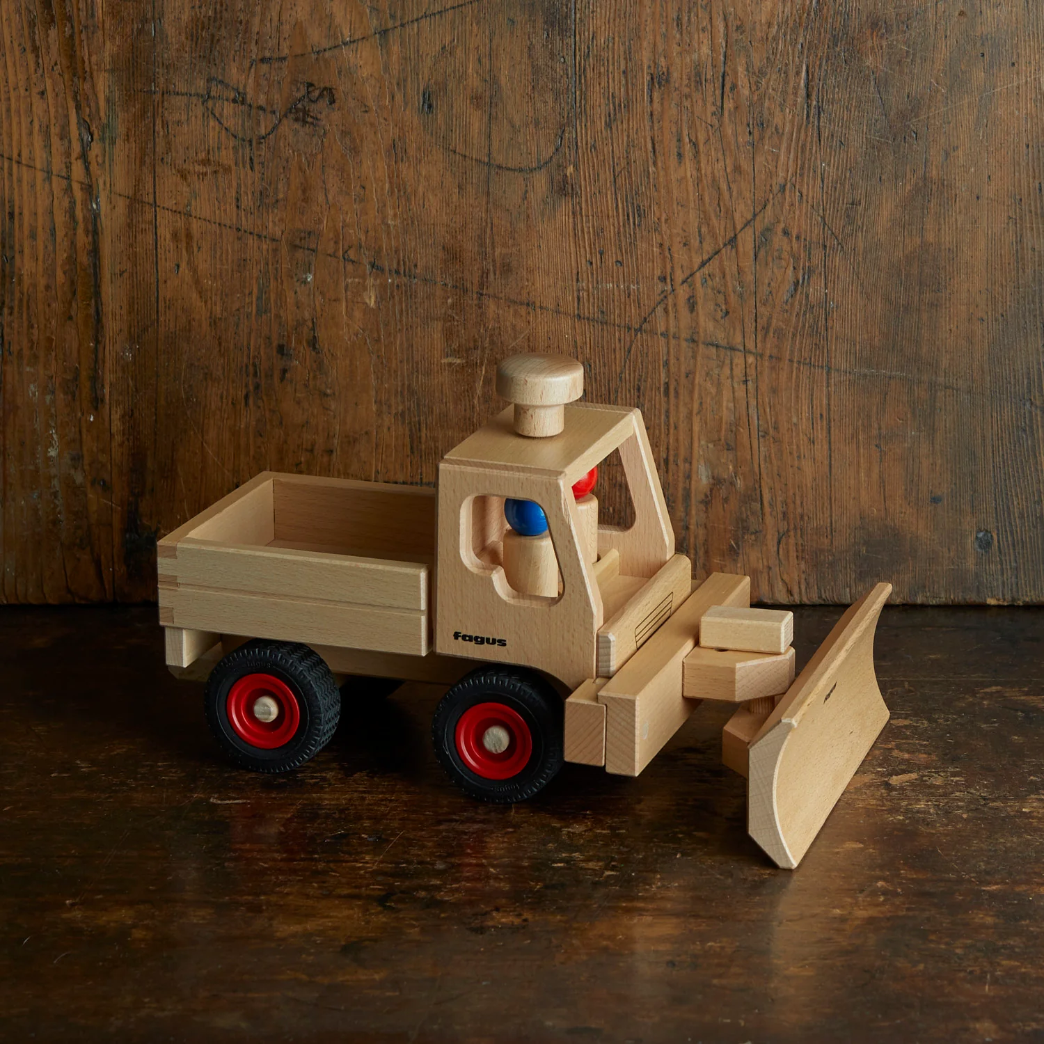 Wooden Base Model Truck - Image 5
