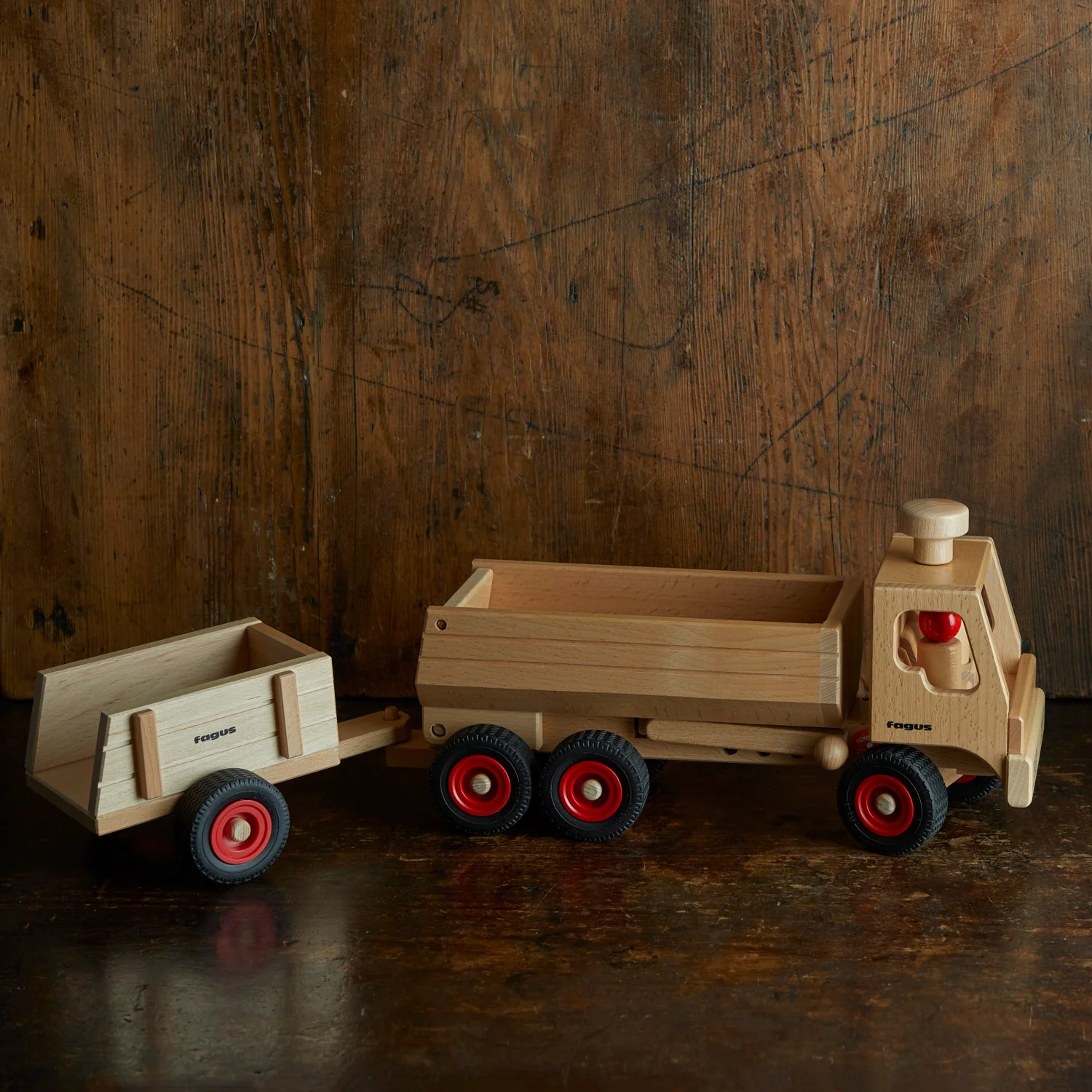 Wooden Container Tipper Truck - Image 5
