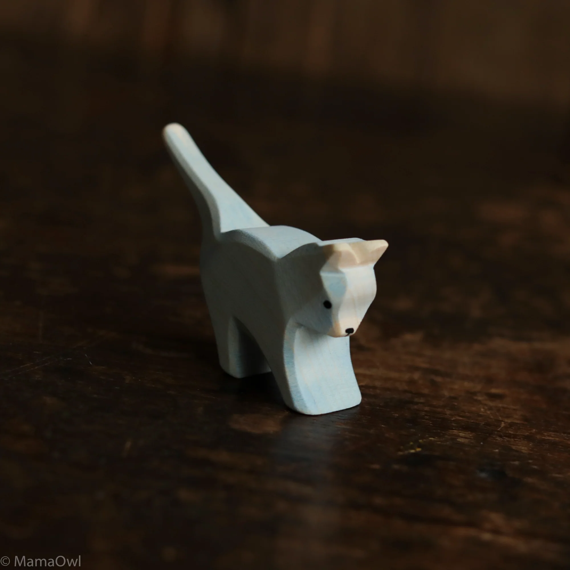 Handcrafted Wooden Blue Bremer Cat