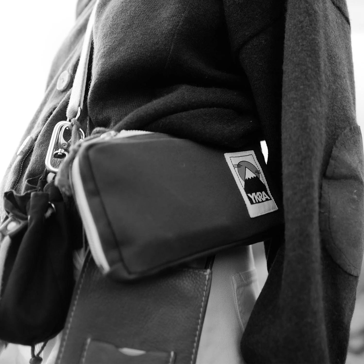 Cotton Canvas Travel Case Bag - Bordeaux - Image 2